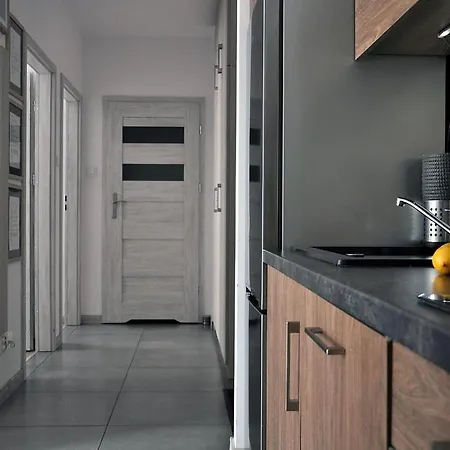 Q Gold - 3 Pokoje, Garaż, Klimatyzacja, Netflix *