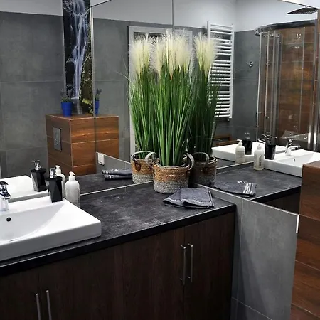 Q Gold - 3 Pokoje, Garaż, Klimatyzacja, Netflix * Łódź