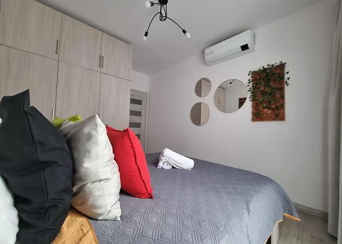 Q Gold- 3 Pokojowy Klimatyzowany Przy Manufakturze Z Garazem Gratis, Fv *